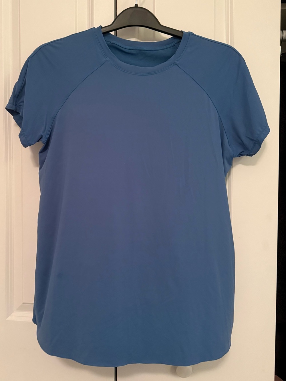 Amazon Women's Short Sleeve Active Tee - dusty blue